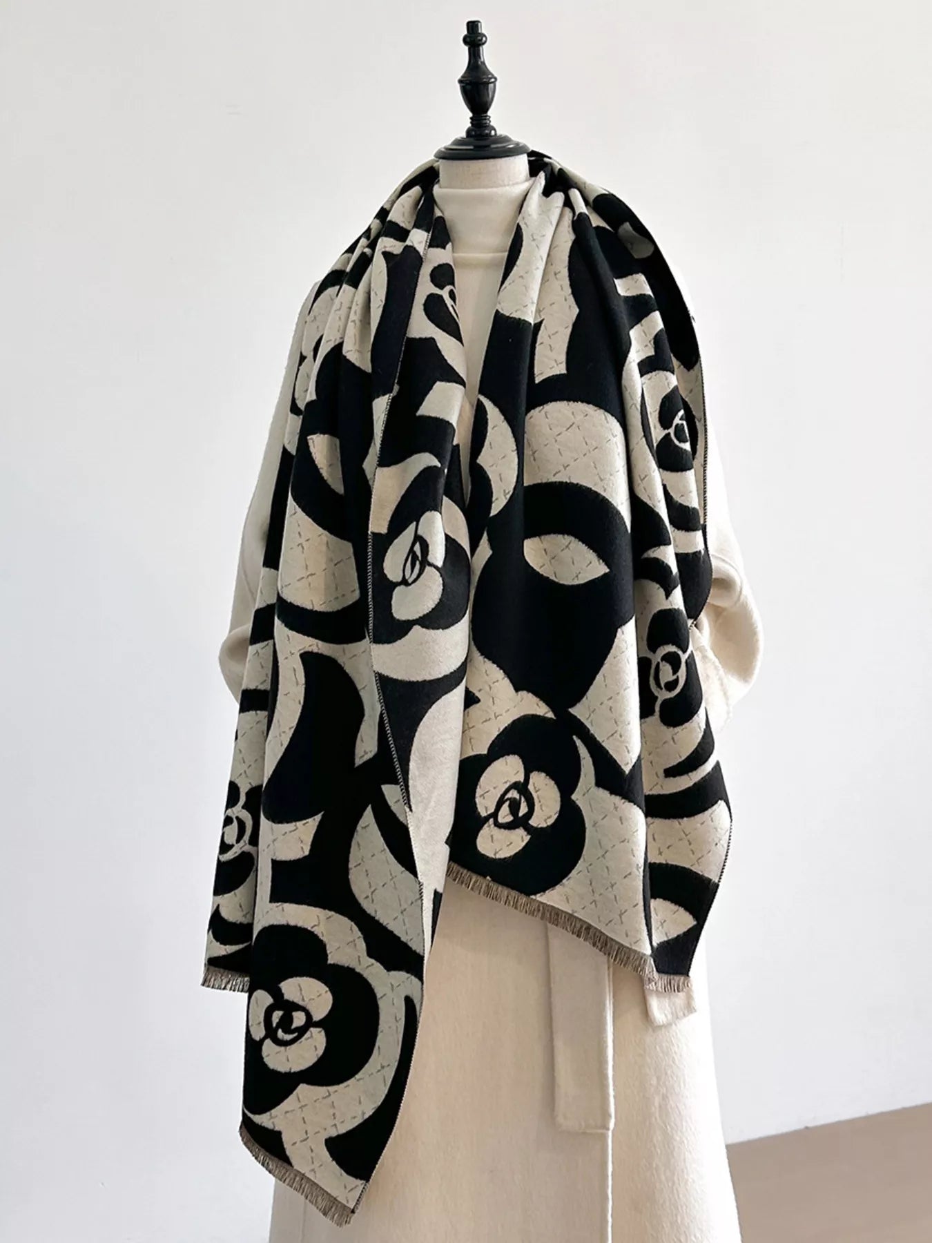 02dc82d606404ed69658f8a78f712f37-Max-Origin